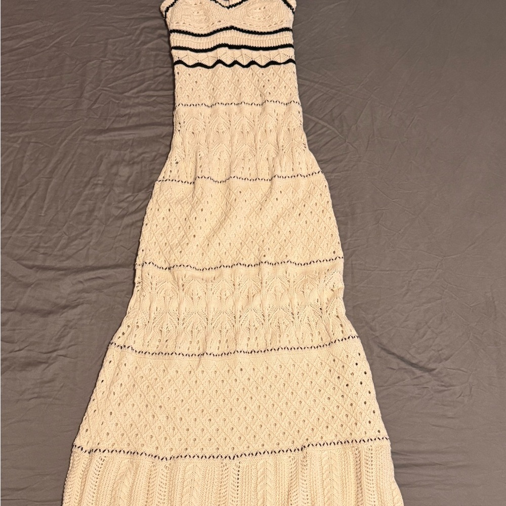 Olive & Oak Cream and Black Knit Maxi Dress